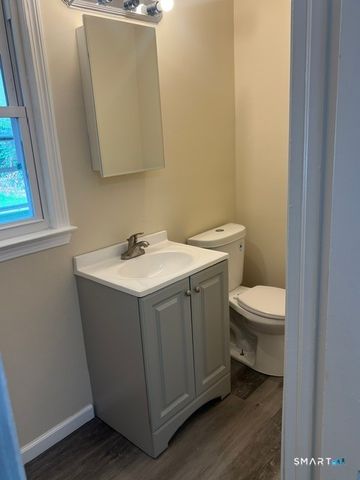 27 Arnold Street, Hartford, CT 06106