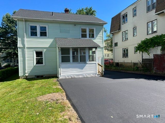 27 Arnold Street, Hartford, CT 06106