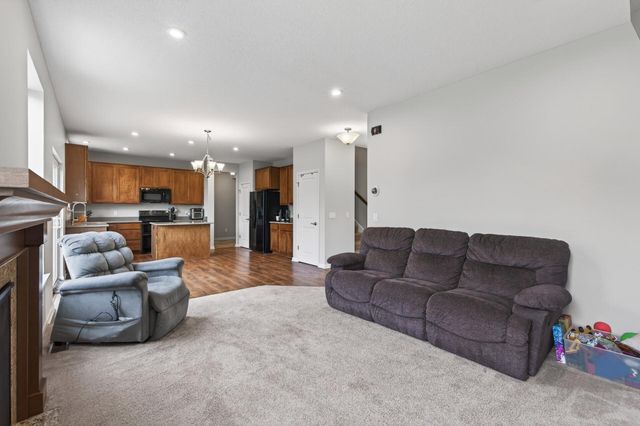 7641 Palmgren Avenue NE, Elk River, MN 55330