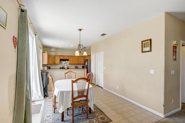 2228 Cermak Way, Elk Grove, CA 95758