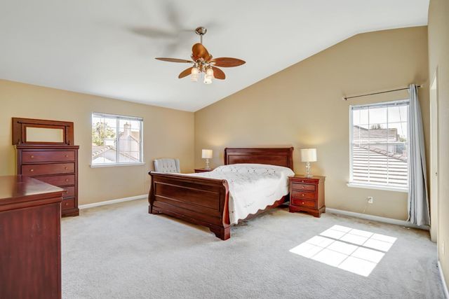 2228 Cermak Way, Elk Grove, CA 95758