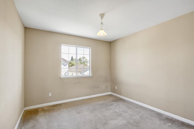 2228 Cermak Way, Elk Grove, CA 95758