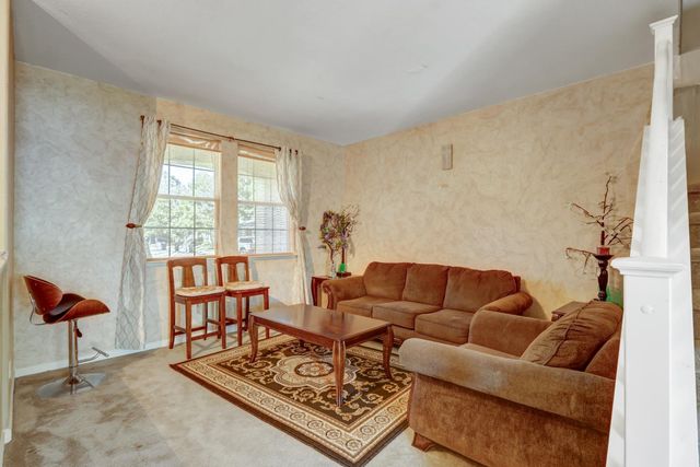 2228 Cermak Way, Elk Grove, CA 95758