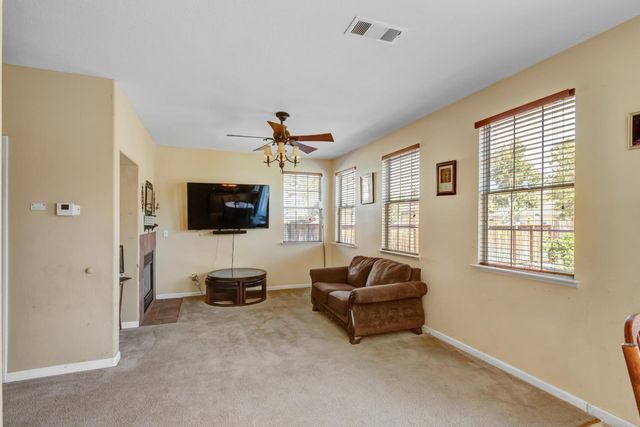 2228 Cermak Way, Elk Grove, CA 95758