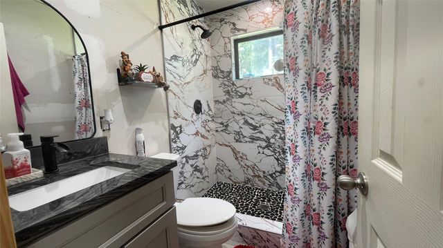 652 County Road 5005, Cleveland, TX 77327