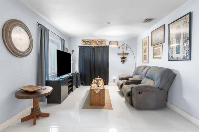 2126 Washington Street, Hollywood, FL 33020
