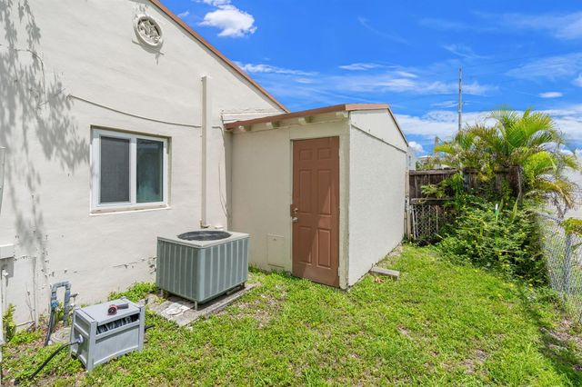 2126 Washington Street, Hollywood, FL 33020