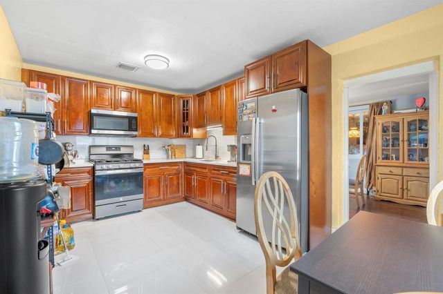 2126 Washington Street, Hollywood, FL 33020