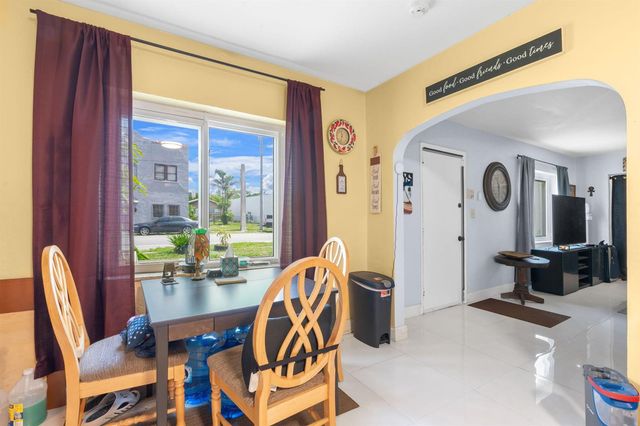 2126 Washington Street, Hollywood, FL 33020