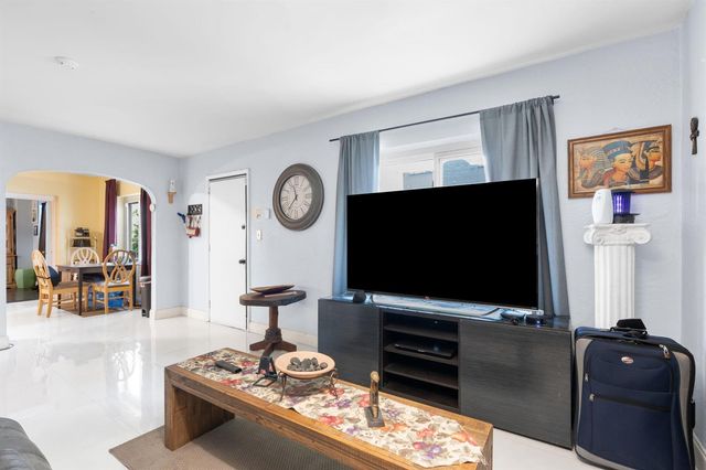 2126 Washington Street, Hollywood, FL 33020