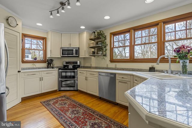 611 NEW ALBANY RD, Moorestown, NJ 08057