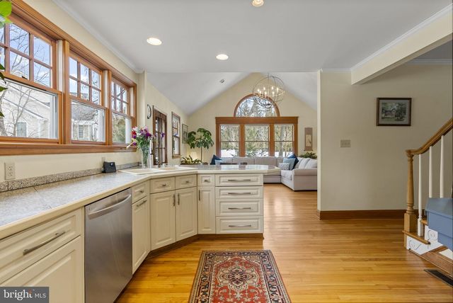 611 NEW ALBANY RD, Moorestown, NJ 08057