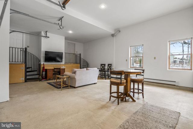 611 NEW ALBANY RD, Moorestown, NJ 08057