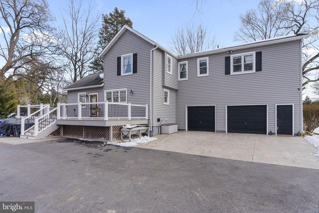 611 NEW ALBANY RD, Moorestown, NJ 08057