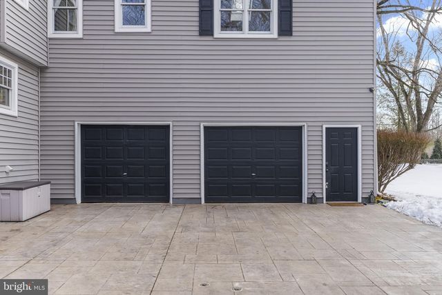 611 NEW ALBANY RD, Moorestown, NJ 08057