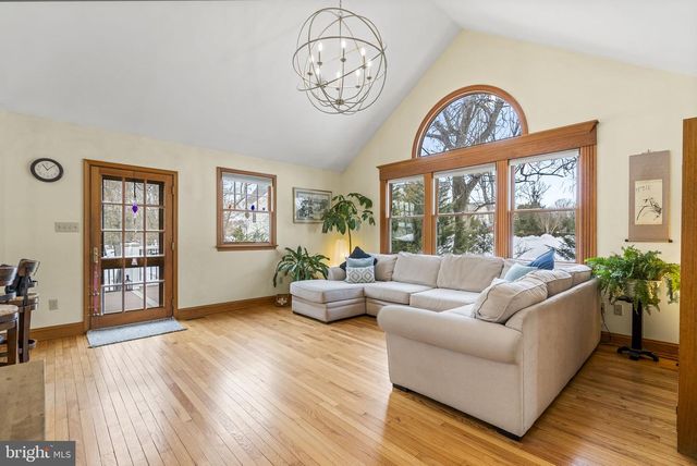 611 NEW ALBANY RD, Moorestown, NJ 08057