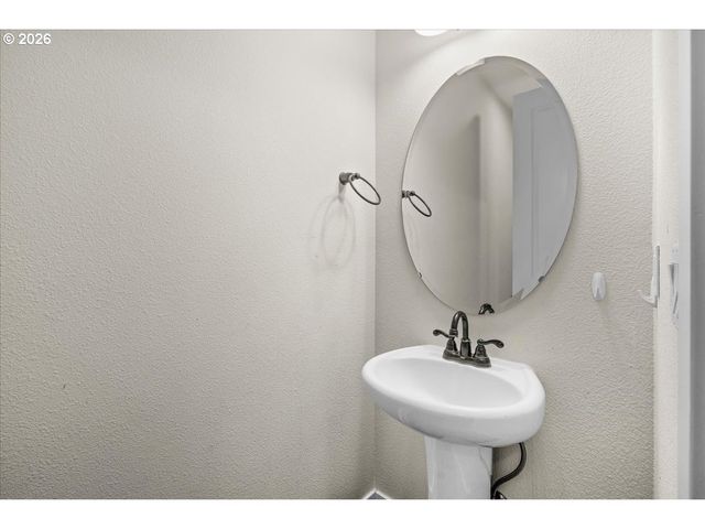 29032 Nw Fair St, North Plains, OR 97133