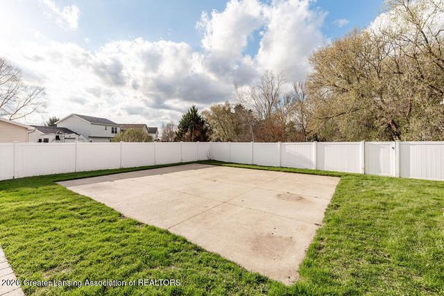 614 Remway Street 1o, Potterville, MI 48876