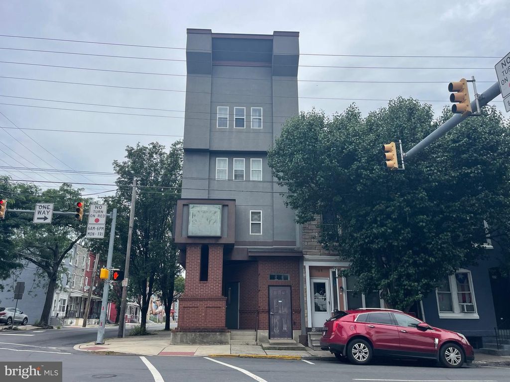383 SCHUYLKILL AVE, Reading, PA 19601