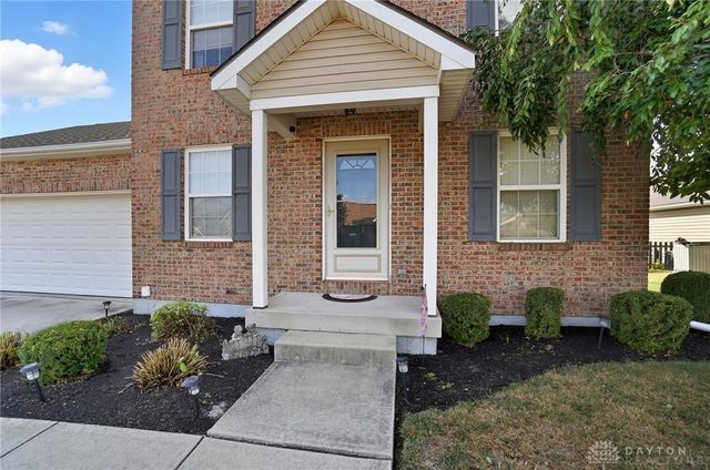 1760 Hunters Ridge Drive, Troy, OH 45373