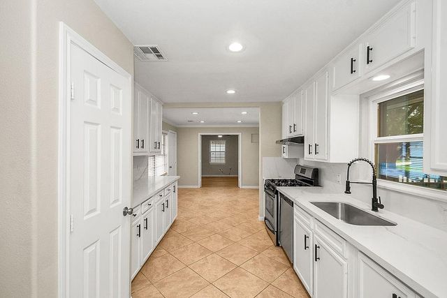 5037 W 43rd Street, Houston, TX 77092