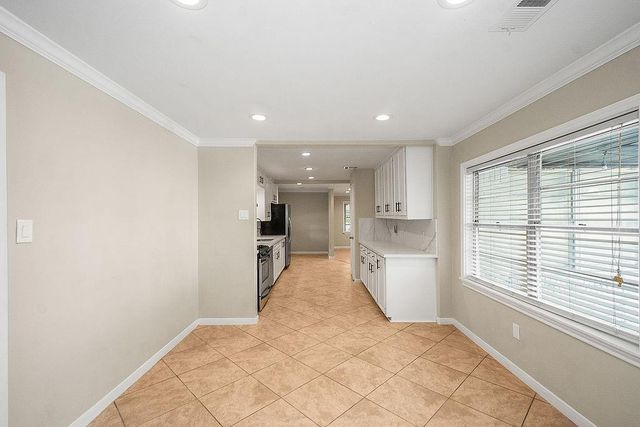 5037 W 43rd Street, Houston, TX 77092