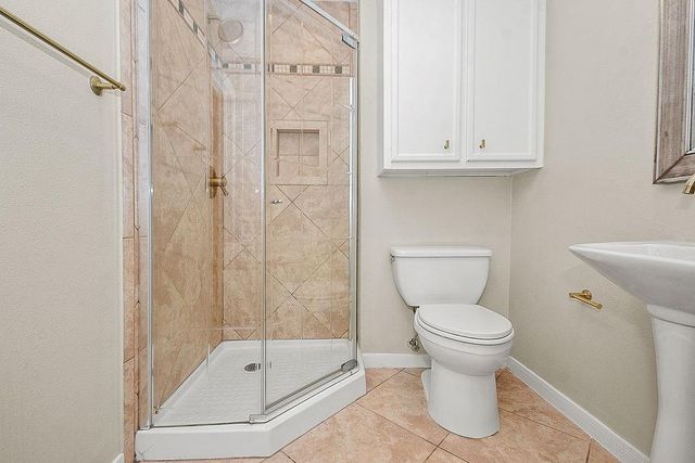 5037 W 43rd Street, Houston, TX 77092