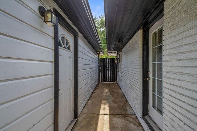 5037 W 43rd Street, Houston, TX 77092