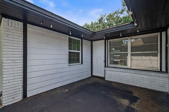 5037 W 43rd Street, Houston, TX 77092