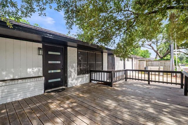 5037 W 43rd Street, Houston, TX 77092