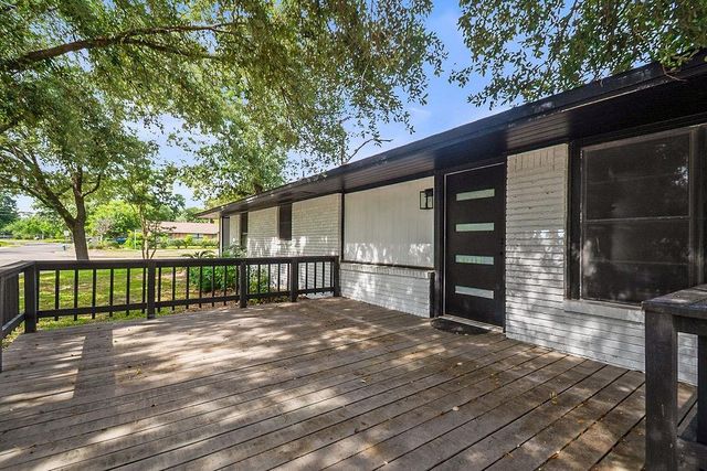 5037 W 43rd Street, Houston, TX 77092