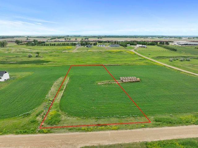 8400 10TH AVE NE, Minot, ND 58703