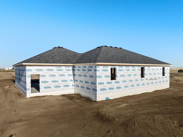 8400 10TH AVE NE, Minot, ND 58703