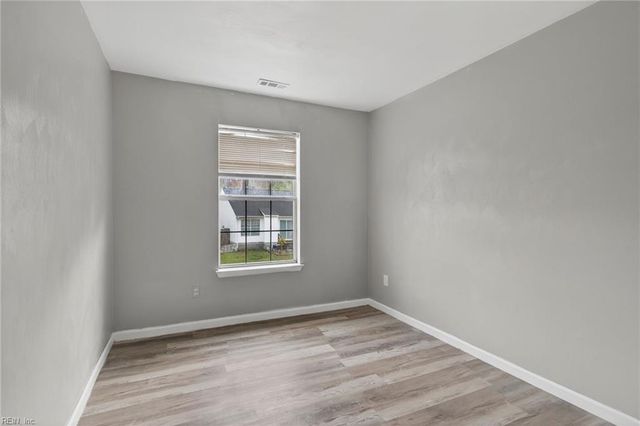 305 Civil Ct Apt D, Newport News, VA 23608