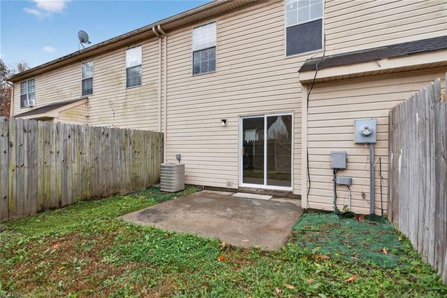 305 Civil Ct Apt D, Newport News, VA 23608