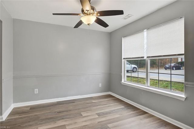 305 Civil Ct Apt D, Newport News, VA 23608