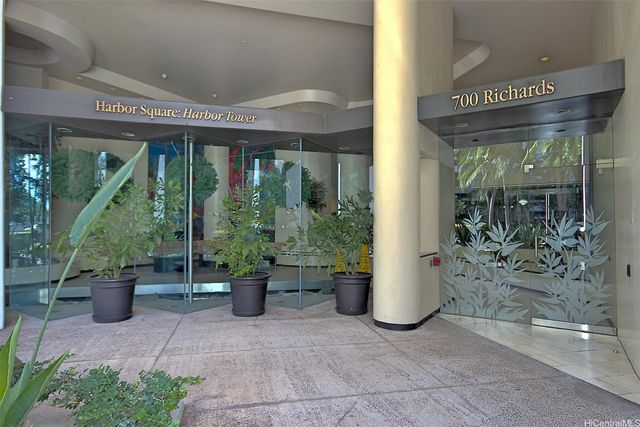 700 Richards Street 2107, Honolulu, HI 96813