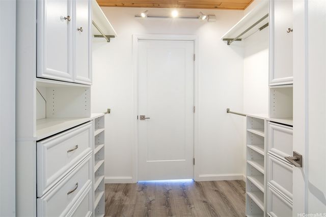 700 Richards Street 2107, Honolulu, HI 96813