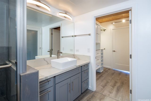 700 Richards Street 2107, Honolulu, HI 96813