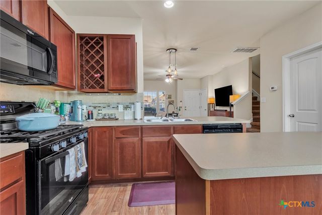 106 Preston Trail, San Marcos, TX 78666