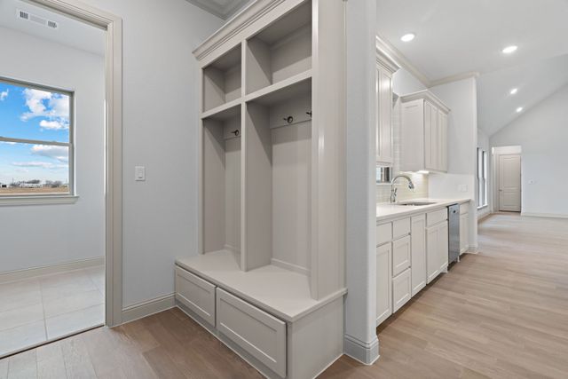 705 County Road 4530, Decatur, TX 76234