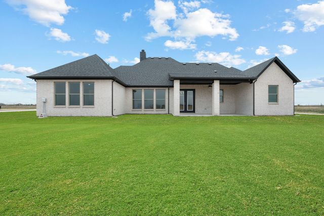 705 County Road 4530, Decatur, TX 76234