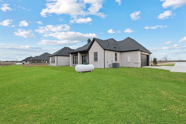 705 County Road 4530, Decatur, TX 76234