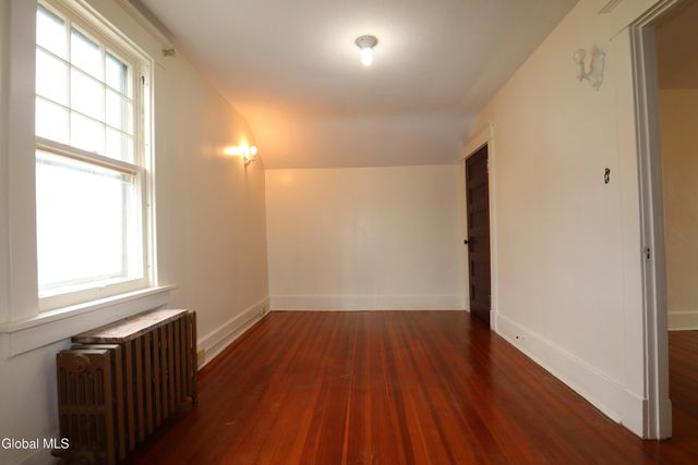 1318 Stanford Street, Schenectady, NY 12308