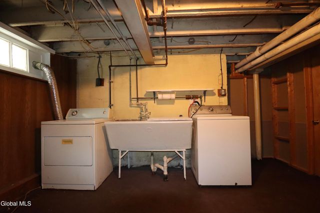 1318 Stanford Street, Schenectady, NY 12308