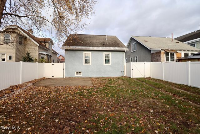 1318 Stanford Street, Schenectady, NY 12308