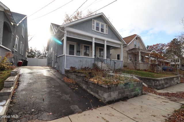 1318 Stanford Street, Schenectady, NY 12308