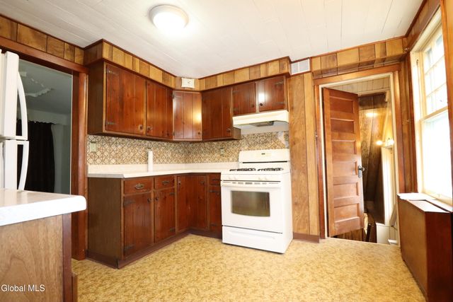 1318 Stanford Street, Schenectady, NY 12308