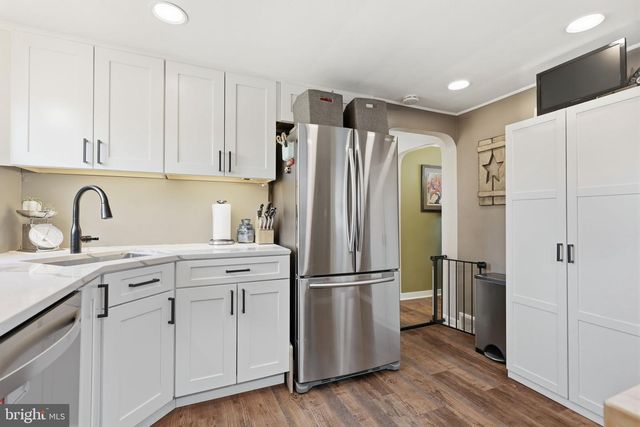 240 TANTUM DR, Hamilton, NJ 08610