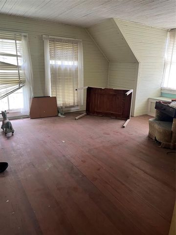 223 Walnut Street, New Ulm, TX 78950
